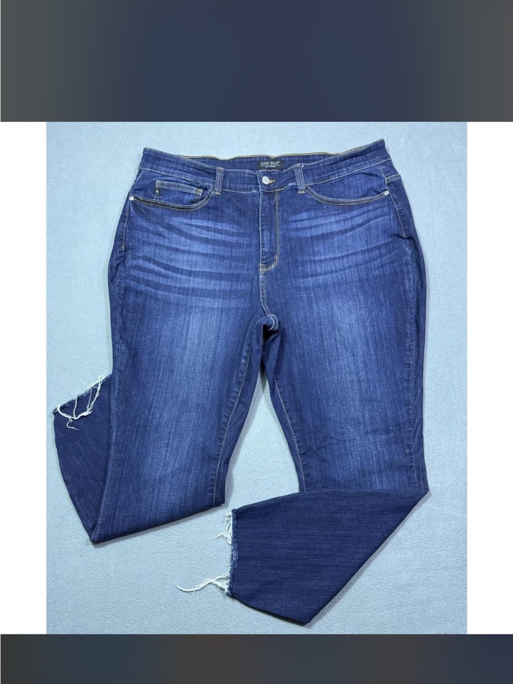 Judy Blue - Dark Blue Skinny Jeans with Distressed Raw Hem